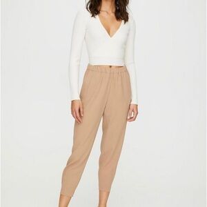 NWOT- Aritzia Babaton Dexter Pant in Honey Beige